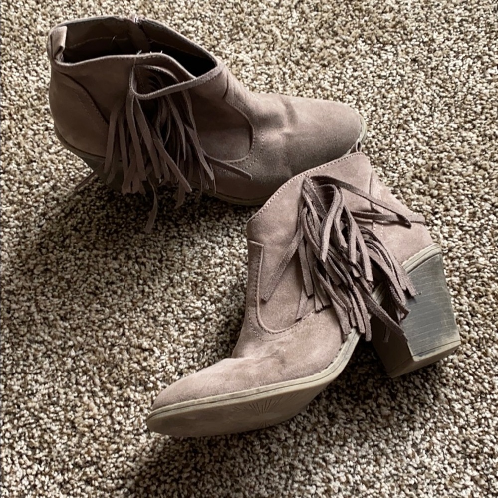 Fray booties